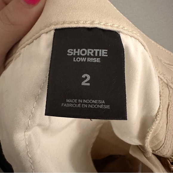 Light Khaki Express Shorts - Picture 5 of 5